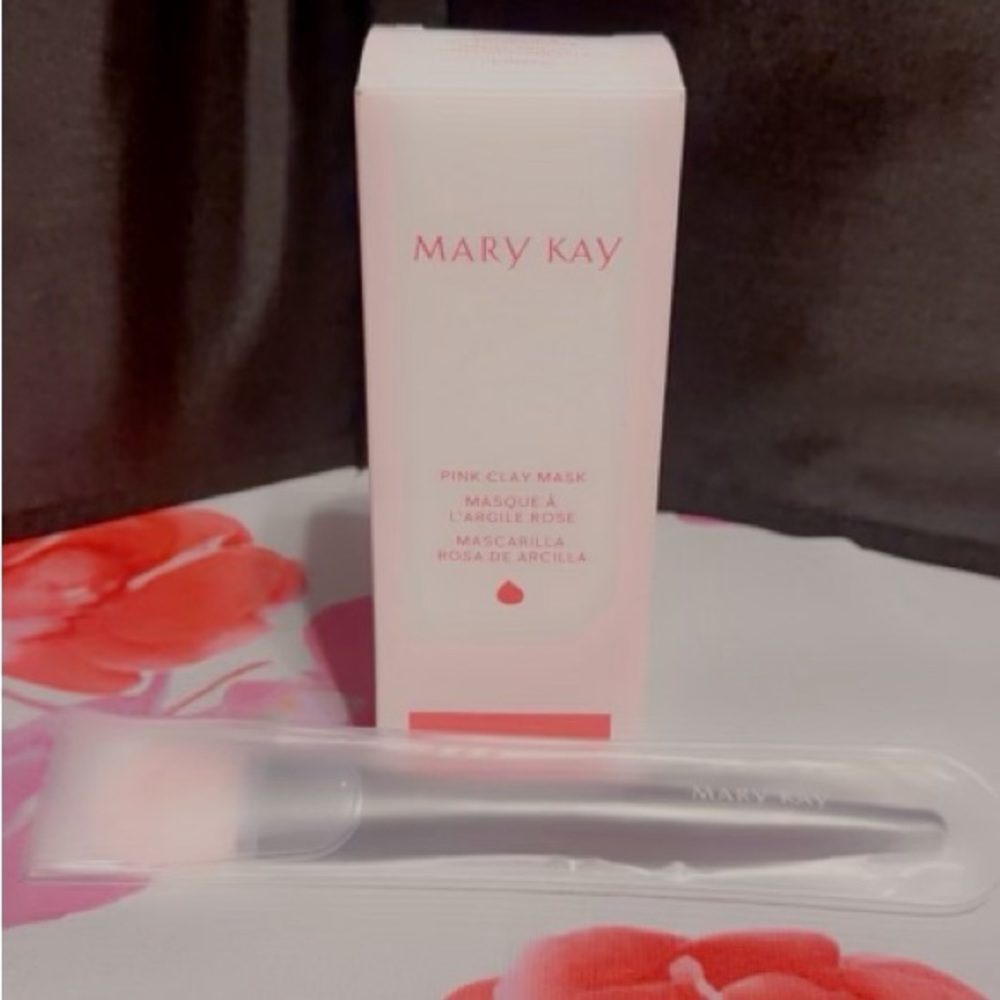 Special-Edition Mary Kay Pink Clay Mask with brush